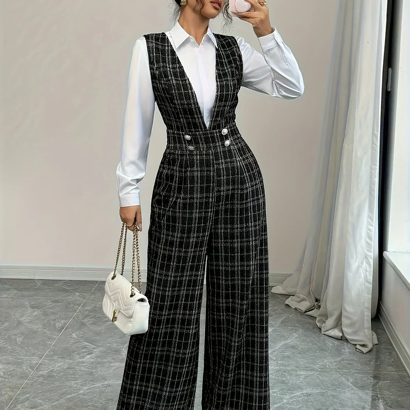 Dames jumpsuit | Ruit broekpak met v-hals en wijde pijpen - Image 6