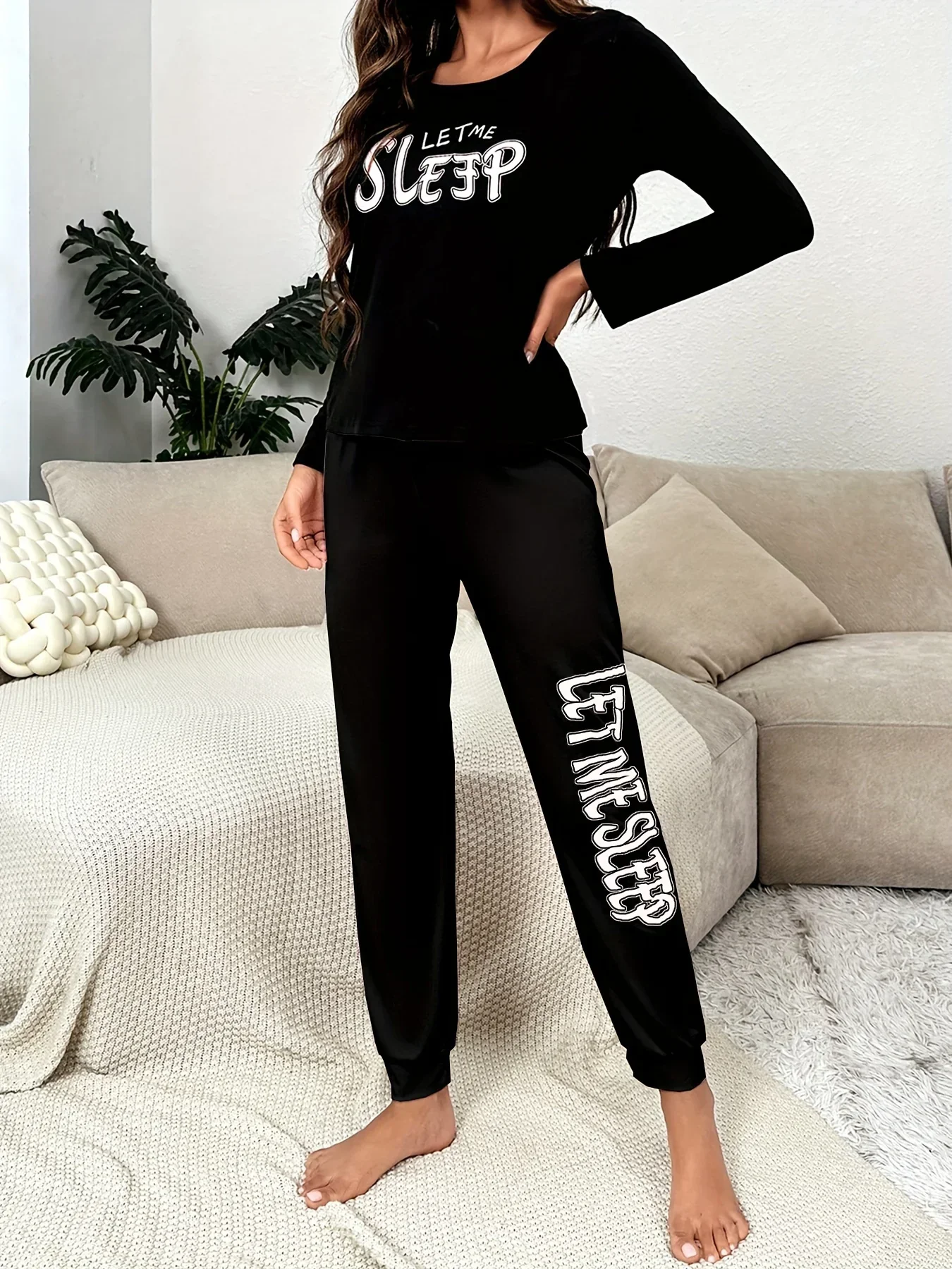 Dames pyjama set | Let Me Sleep slogan met roze joggerbroek - Image 9
