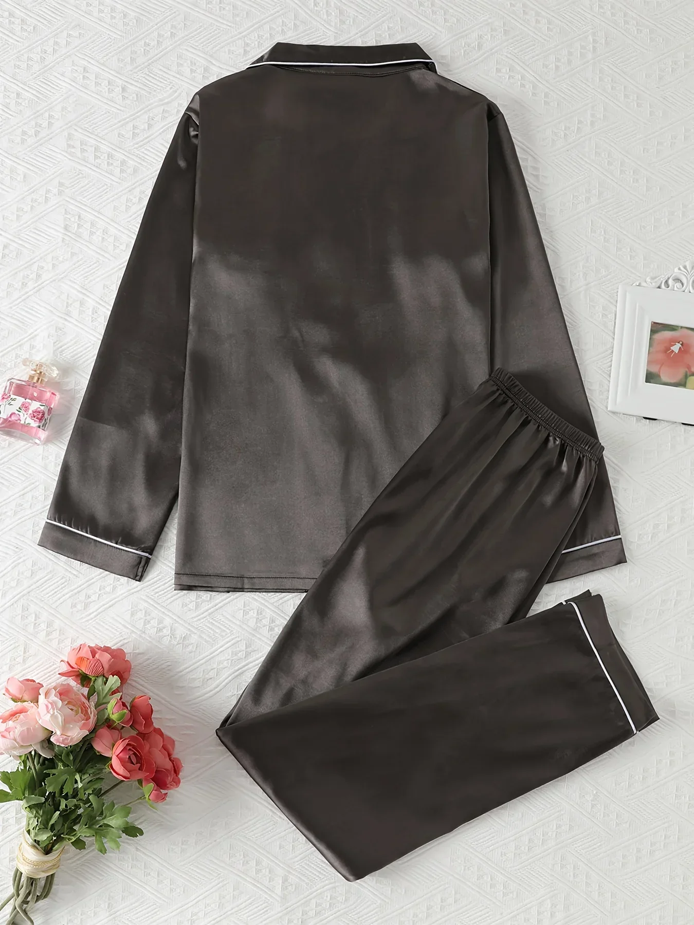 Dames pyjama set met satijnlook | Lange mouwen & knoopsluiting - Image 9