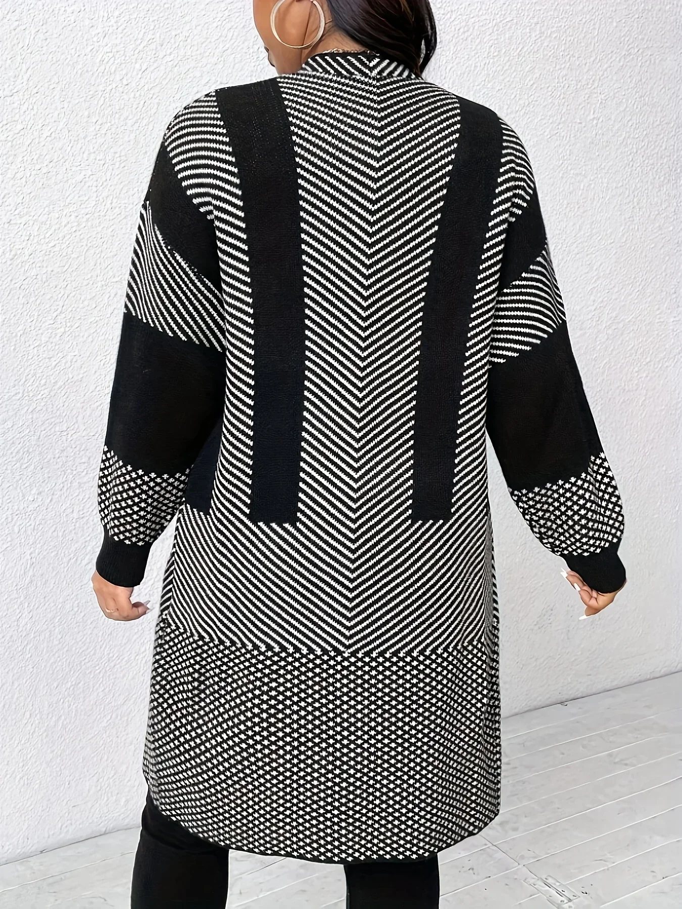 Dames vest | Lang zwart wit gebreide trui openvallend - Image 9