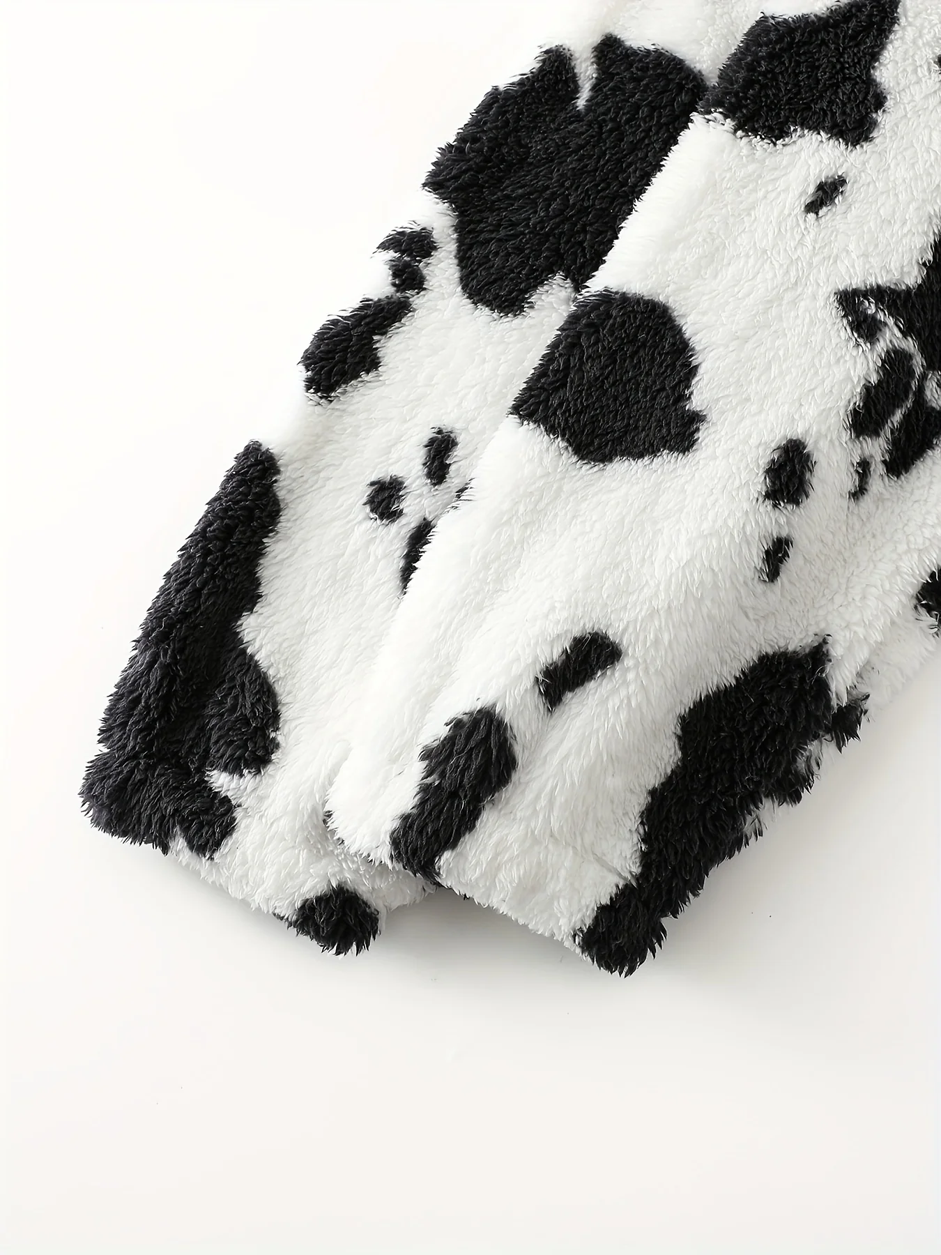 Dames zachte fleece hoodie met koeienprint & capuchon - Image 5