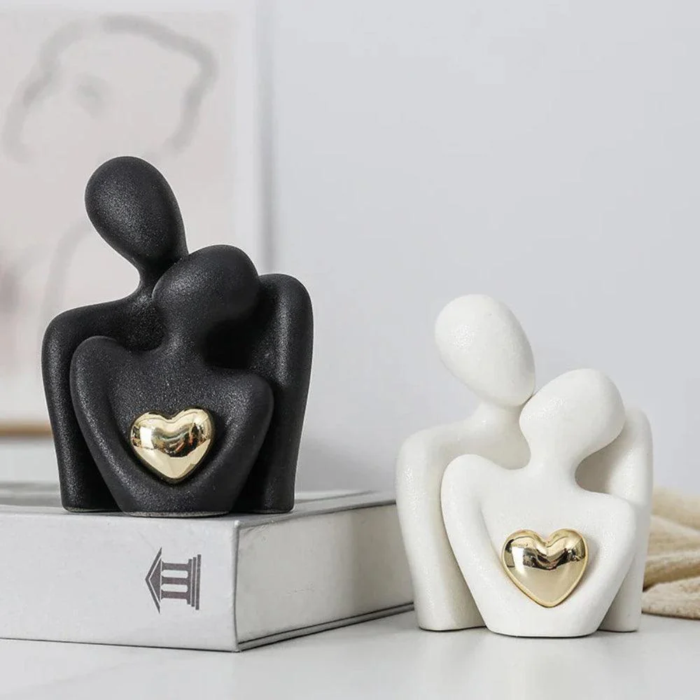 HeartGlow | Abstracte gouden omhelzing decoratie - Image 11