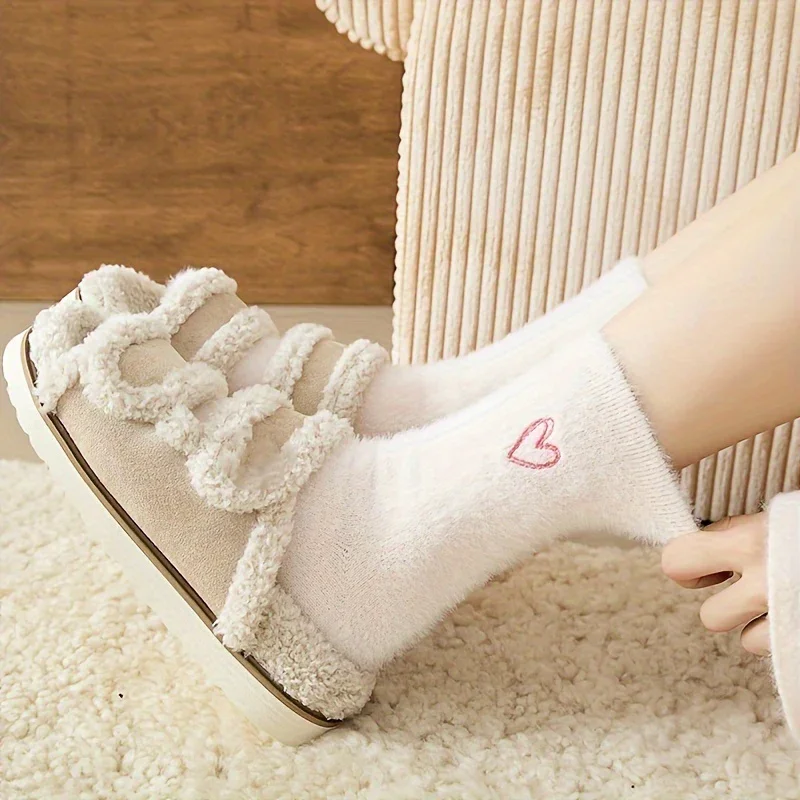 Warme dames sokken | Fluffy sokken met hartjes, 5-pack - Image 4